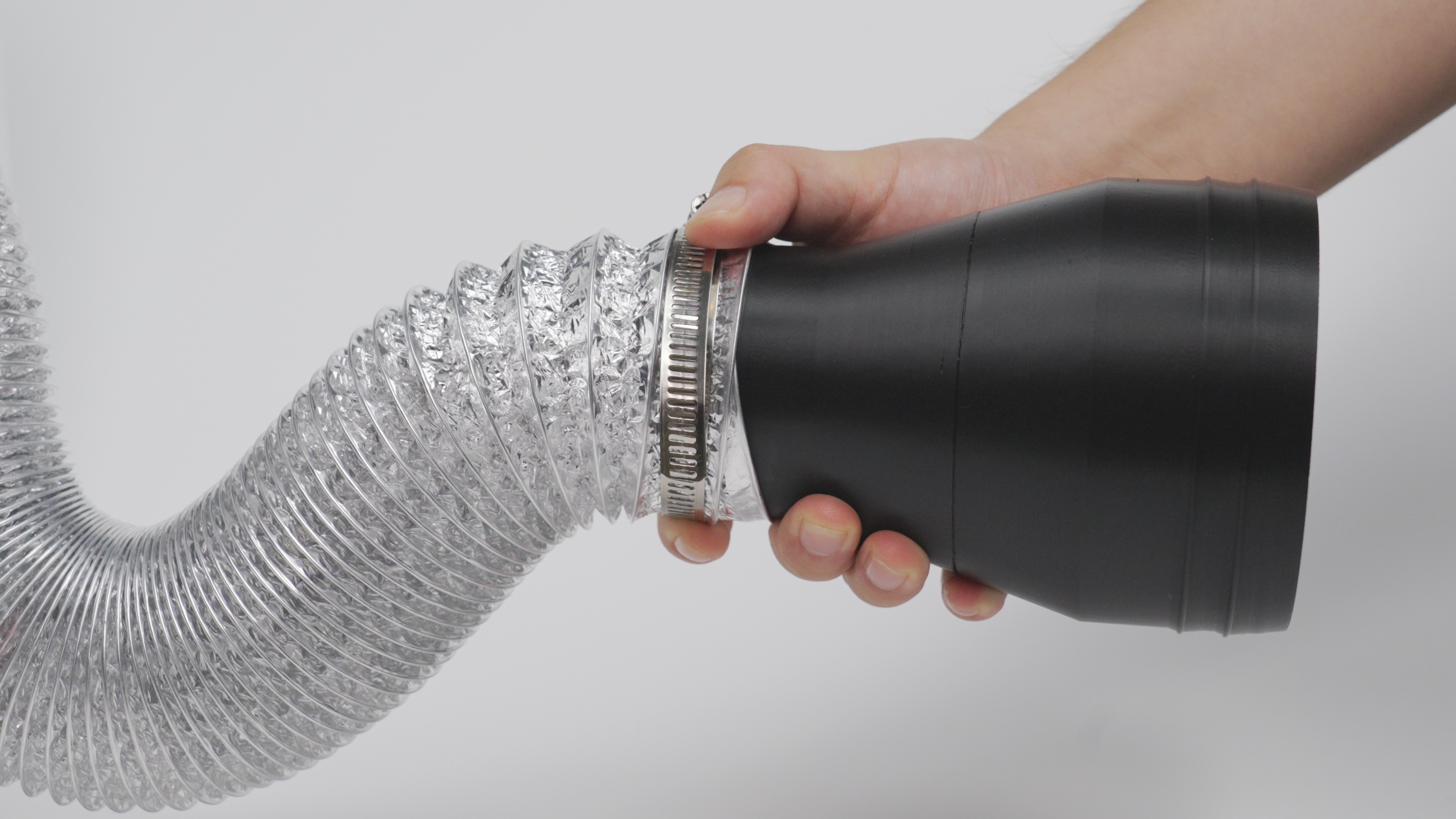 Connect the 63.5 mm duct to the reducer
