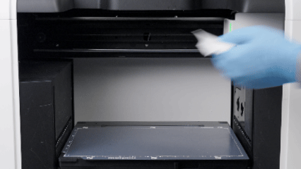 Applying lubricant to the X-axis shaft